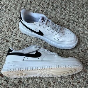 Girls Nike Force 1 Sneakers Size 3